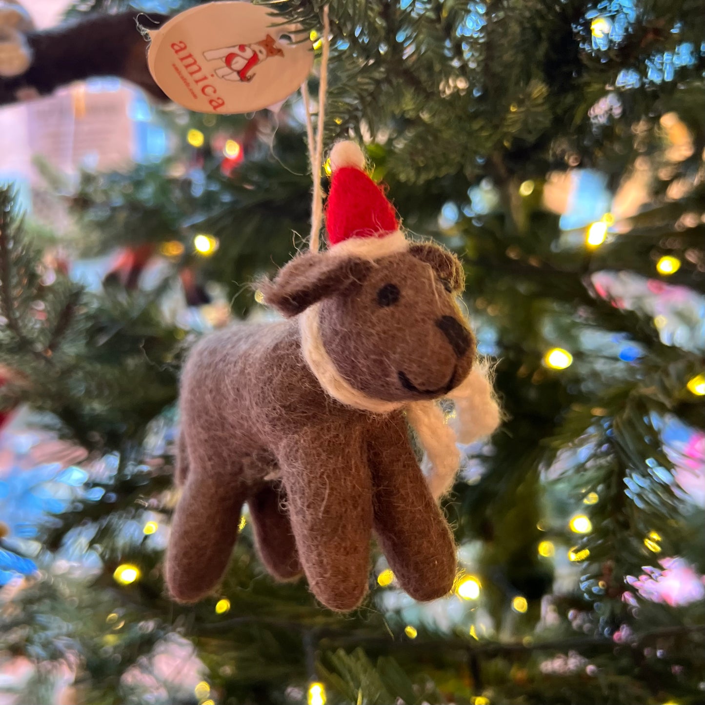 Chocolate Labrador with Hat & Scarf by Amica Felt