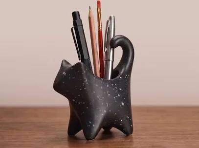Pikkii Cat Pen Pot