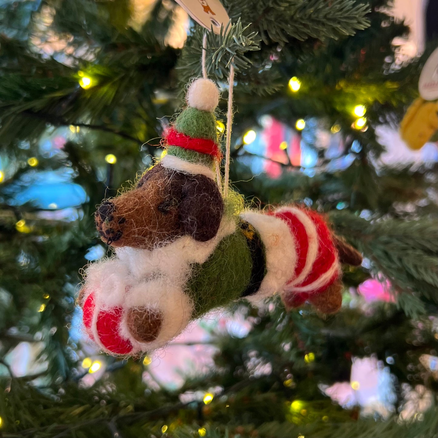 Elf Sausage Dog / Daxie by Amica Felt