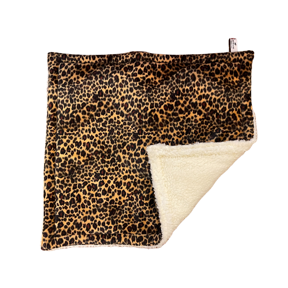 Padded travel blanket for dogs and cats. Leopard faux fur & sherpa